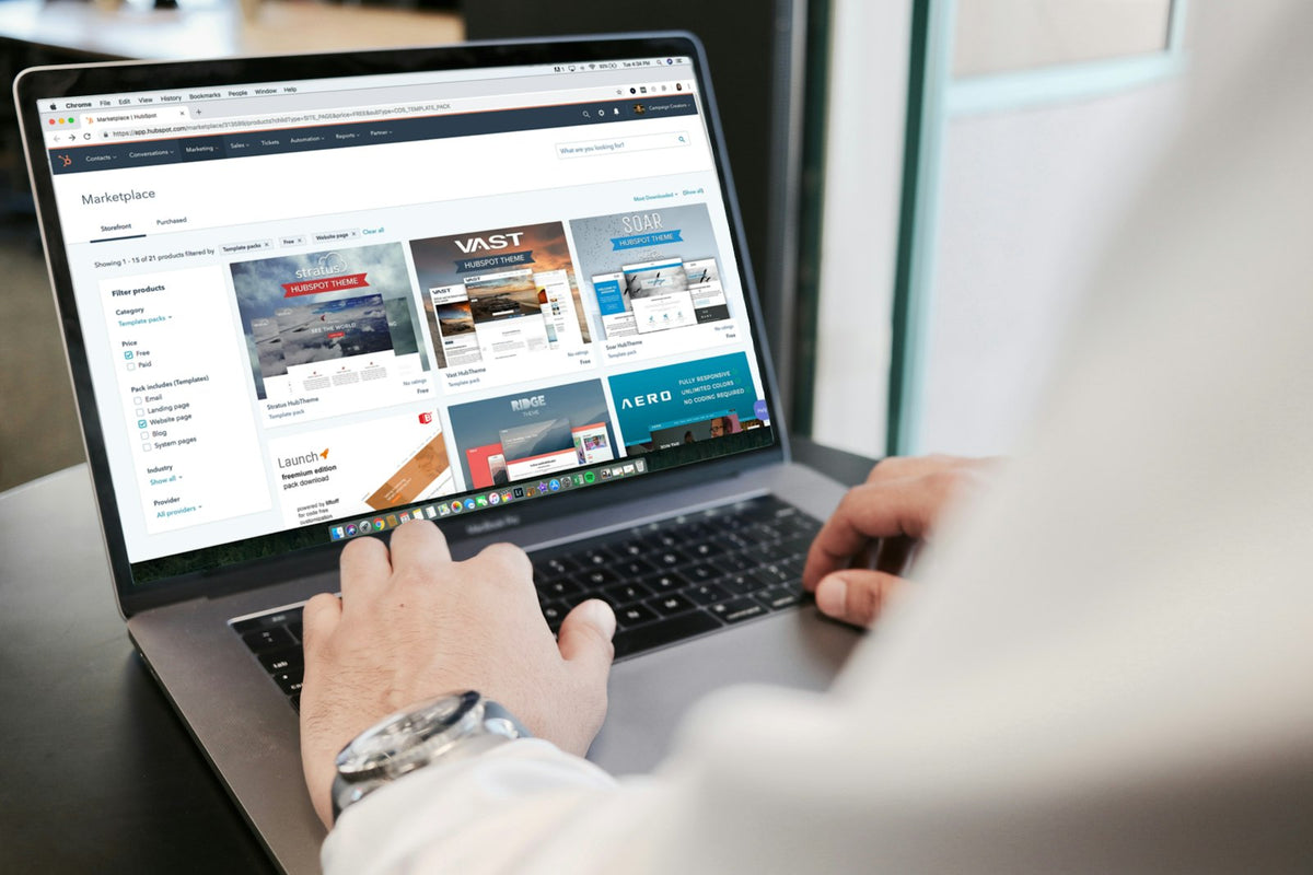 E-Commerce Websites